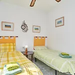 Charming Townhouse In Nueva *