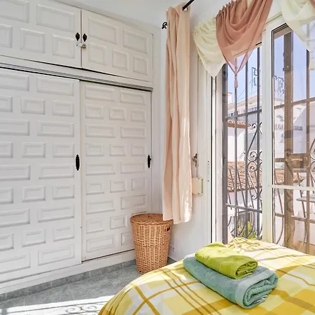 Charming Townhouse In Nueva