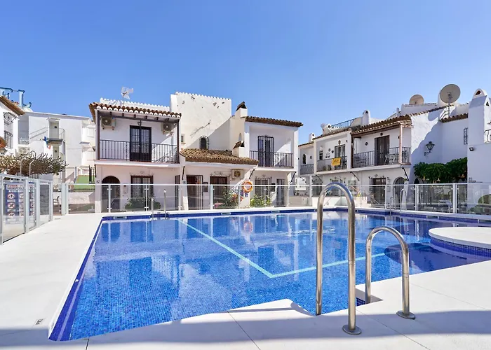 Charming Townhouse In Nueva Nyaraló Nerja