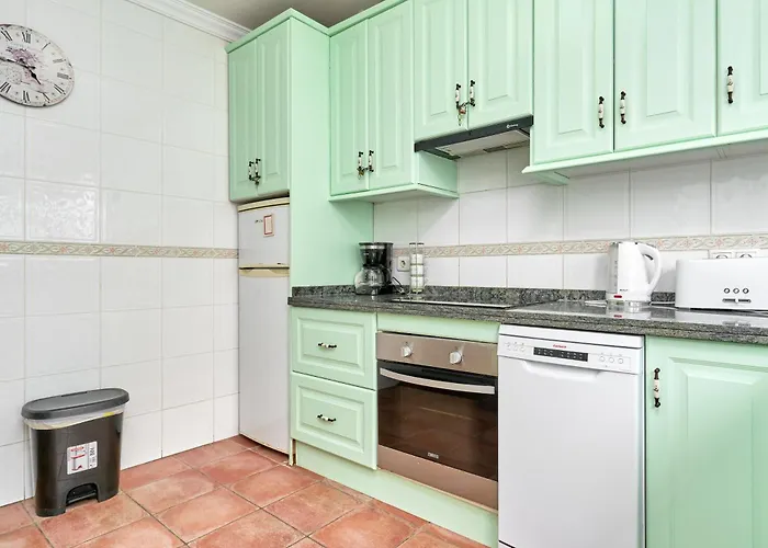 Holiday home Charming Townhouse In Nueva