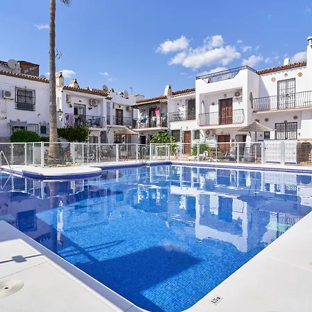 Charming Townhouse In Nueva Feriehus